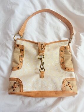 GUC XOXO Cream & Tan Shoulder Bag with Brass Hardware
